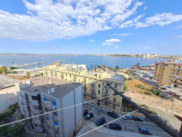 appartamento in vendita a Taranto in zona Tamburi-Croce