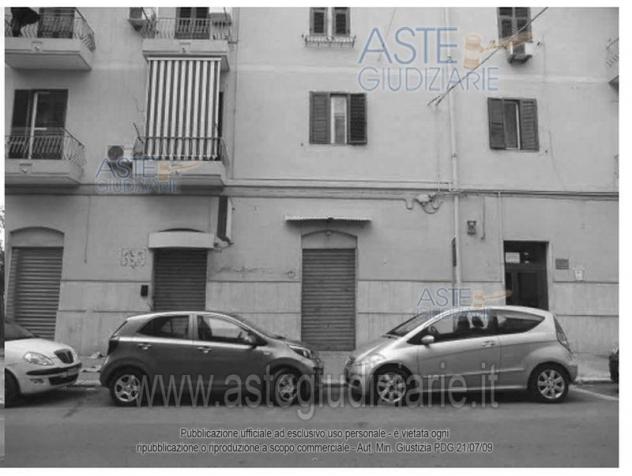 locale commerciale in vendita a Taranto