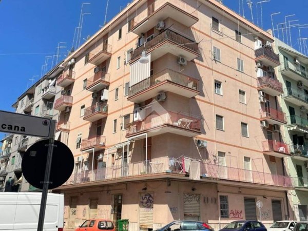 appartamento in vendita a Taranto in zona Tre Carrare-Battisti