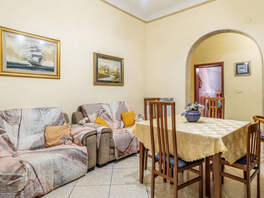 appartamento in vendita a Taranto in zona Borgo