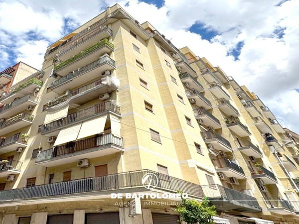 appartamento in vendita a Taranto in zona Tre Carrare-Battisti