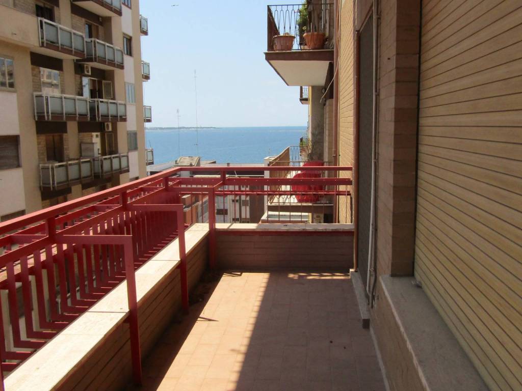 appartamento in vendita a Taranto in zona Borgo