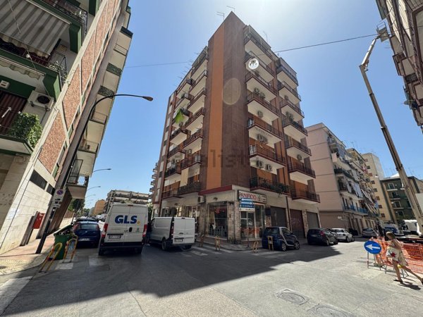 appartamento in vendita a Taranto in zona Tre Carrare-Battisti