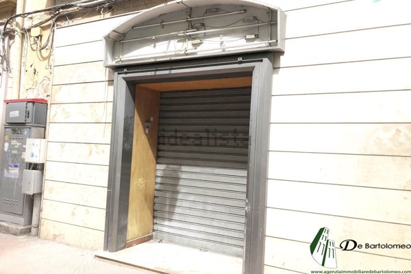 locale commerciale in vendita a Taranto in zona Borgo