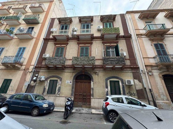 appartamento in vendita a Taranto in zona Tre Carrare-Battisti