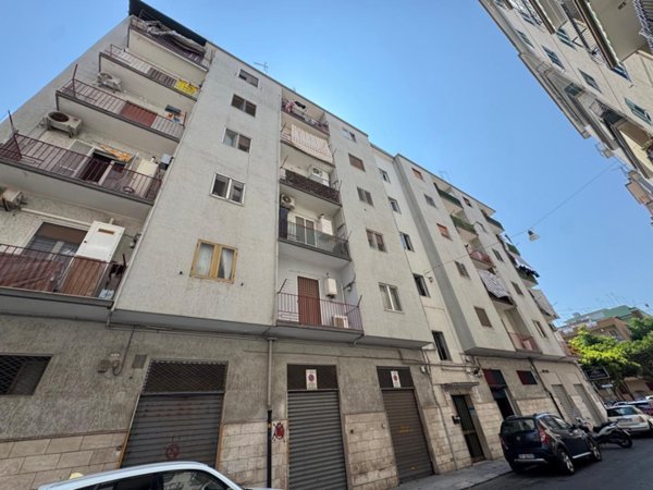 appartamento in vendita a Taranto in zona Tre Carrare-Battisti
