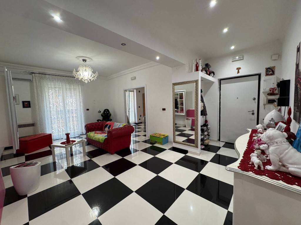 appartamento in vendita a Taranto in zona Italia-Montegranaro