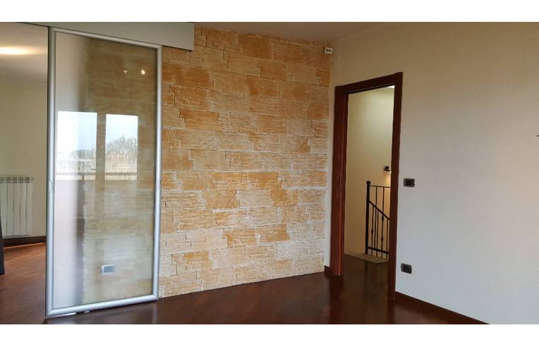 casa indipendente in vendita a Taranto in zona Lama