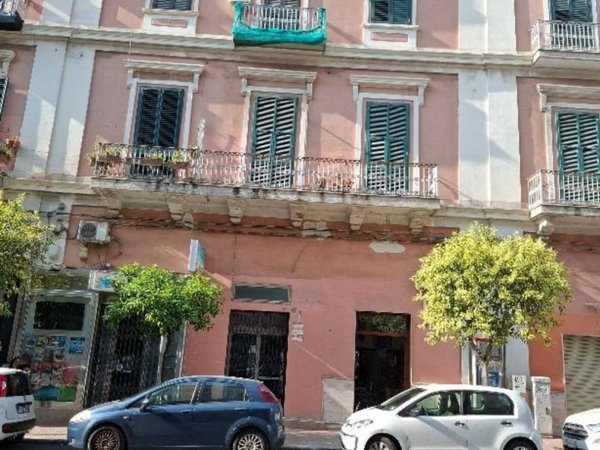 negozio in vendita a Taranto in zona Borgo