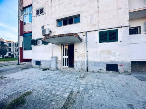 appartamento in vendita a Taranto in zona Italia-Montegranaro