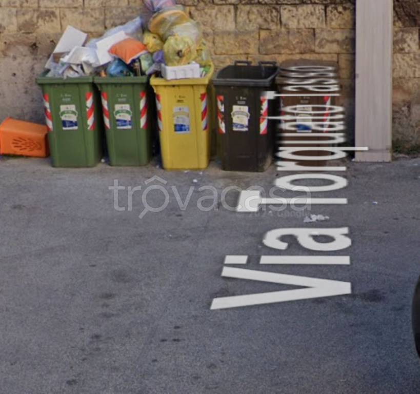 appartamento in vendita a Taranto in zona Tamburi-Croce