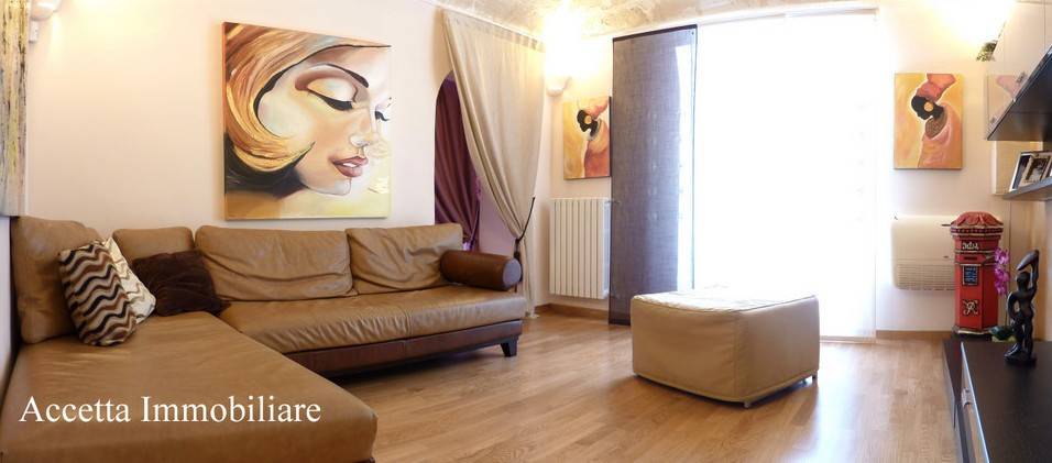 appartamento in vendita a Taranto in zona Borgo