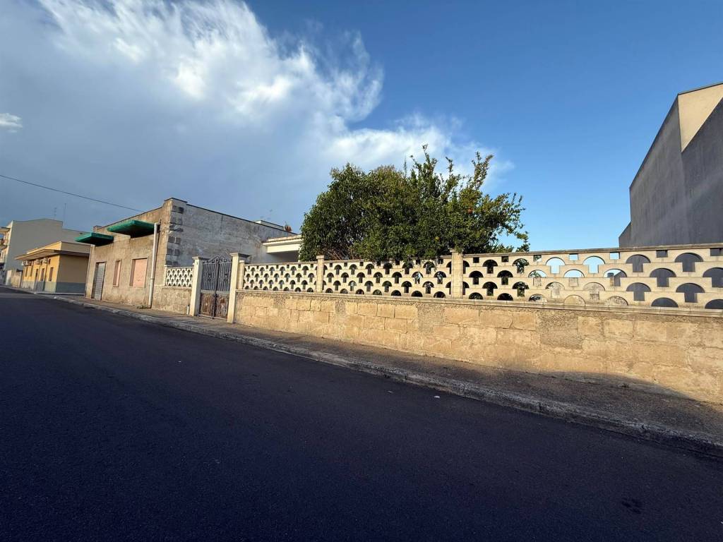 appartamento in vendita a Taranto in zona Solito-Corvisea