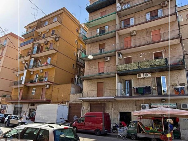 appartamento in vendita a Taranto in zona Italia-Montegranaro