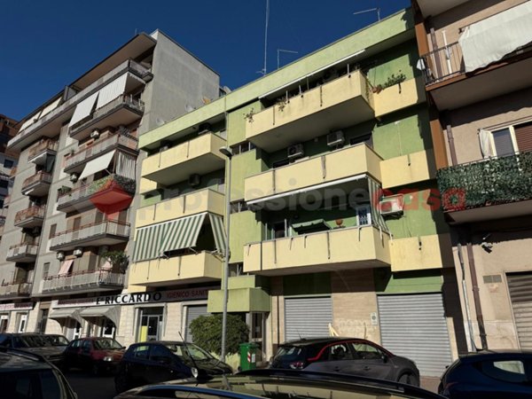 appartamento in vendita a Taranto in zona Tre Carrare-Battisti