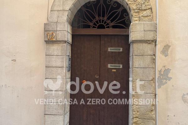 appartamento in vendita a Taranto in zona Borgo Antico