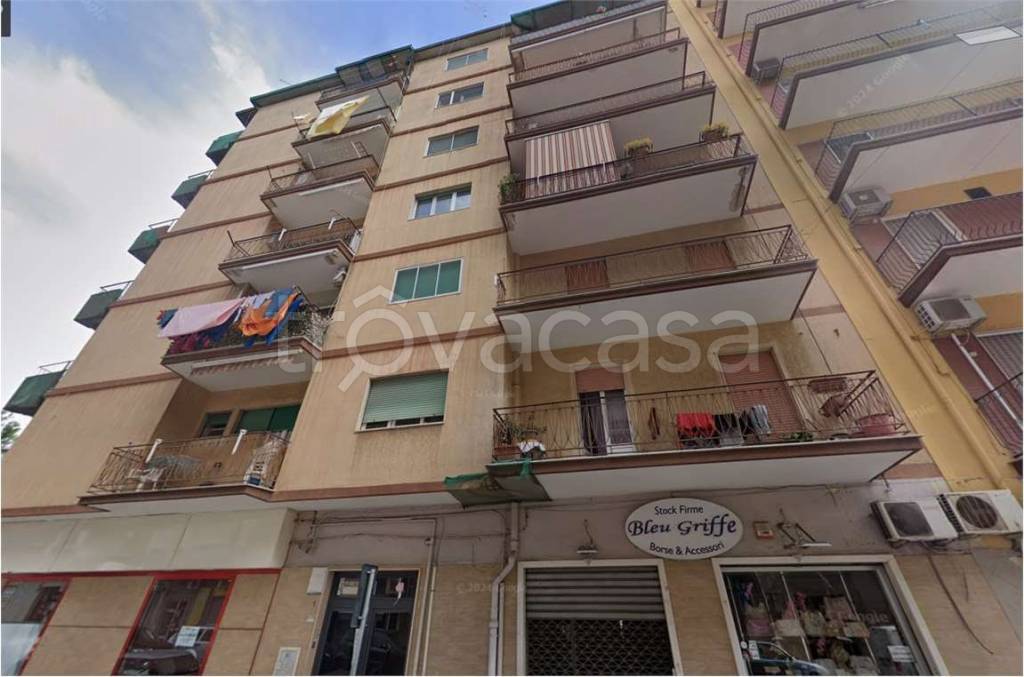 appartamento in vendita a Taranto in zona Italia-Montegranaro