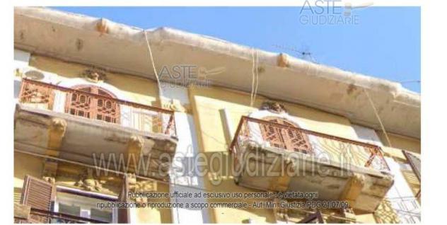 appartamento in vendita a Taranto in zona Borgo