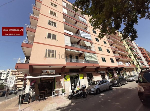 appartamento in vendita a Taranto in zona Tre Carrare-Battisti