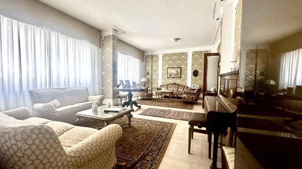 appartamento in vendita a Taranto in zona Borgo