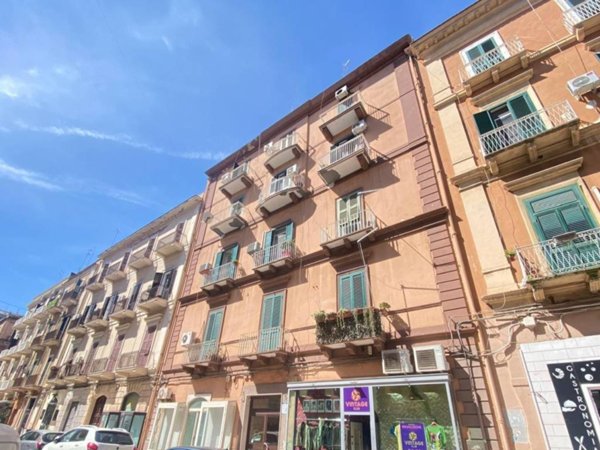 appartamento in vendita a Taranto in zona Borgo