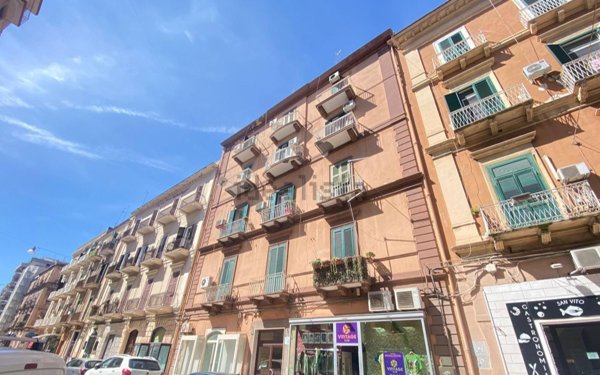 appartamento in vendita a Taranto in zona Borgo