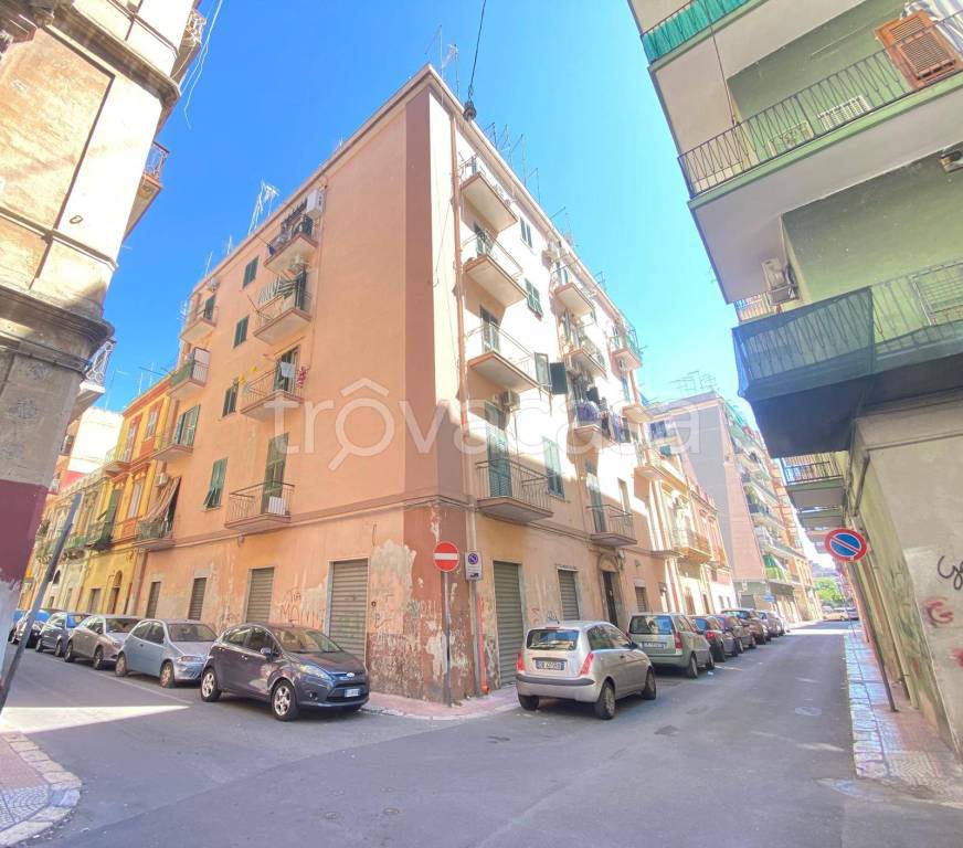 appartamento in vendita a Taranto in zona Italia-Montegranaro