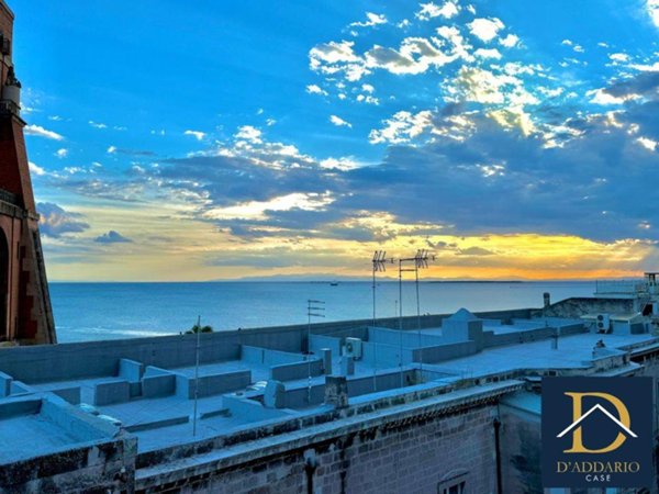 negozio in vendita a Taranto in zona Borgo