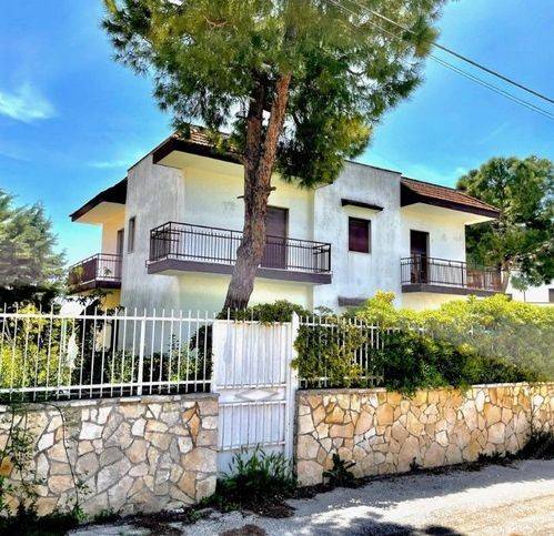 casa indipendente in vendita a Taranto in zona San Vito