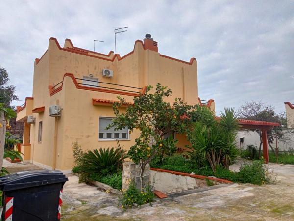 casa indipendente in vendita a Taranto in zona Solito-Corvisea