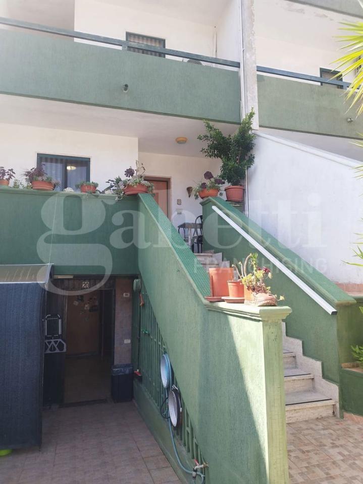 casa indipendente in vendita a Taranto in zona Lido Azzurro