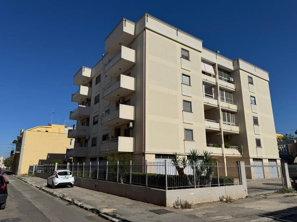 appartamento in vendita a Taranto in zona Talsano