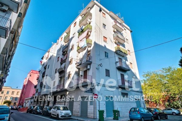 appartamento in vendita a Taranto in zona Tre Carrare-Battisti