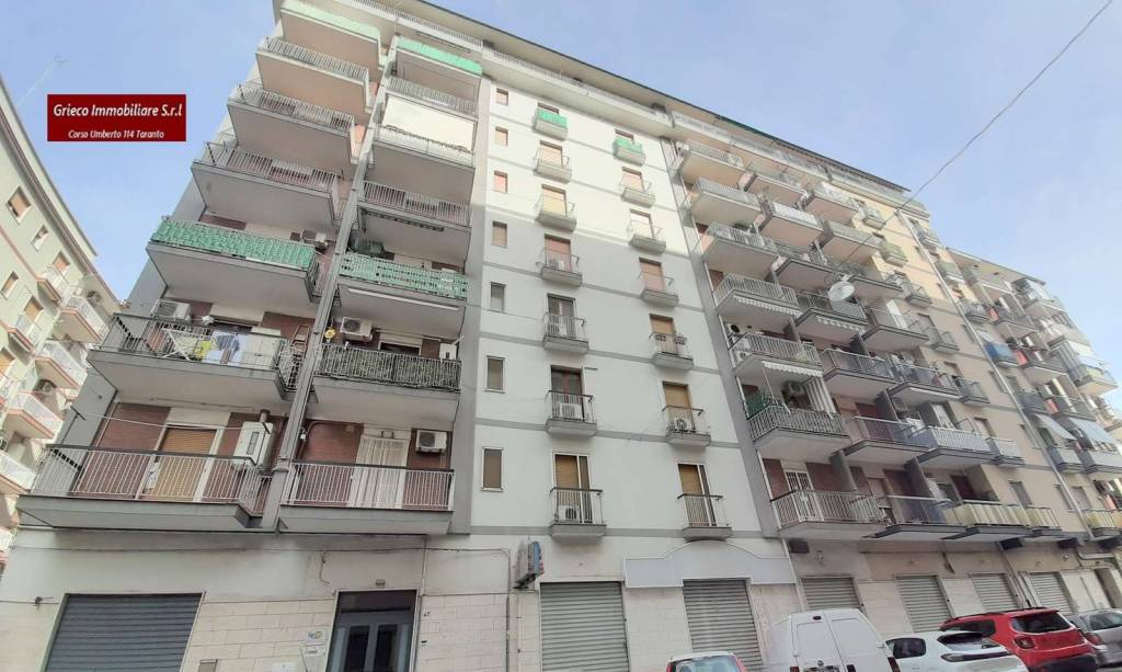 appartamento in vendita a Taranto in zona Italia-Montegranaro