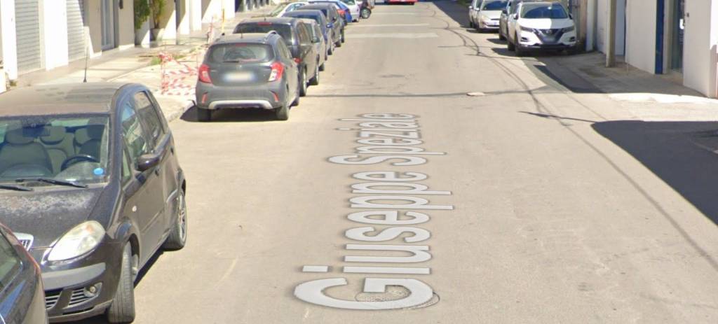 negozio in vendita a Taranto in zona Solito-Corvisea