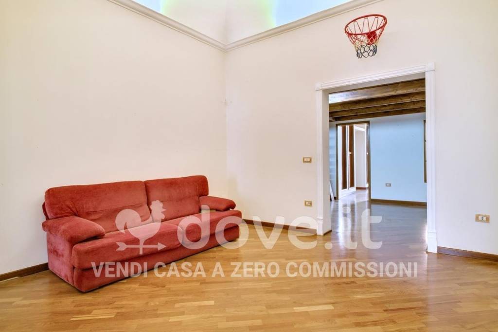 appartamento in vendita a Taranto in zona Borgo