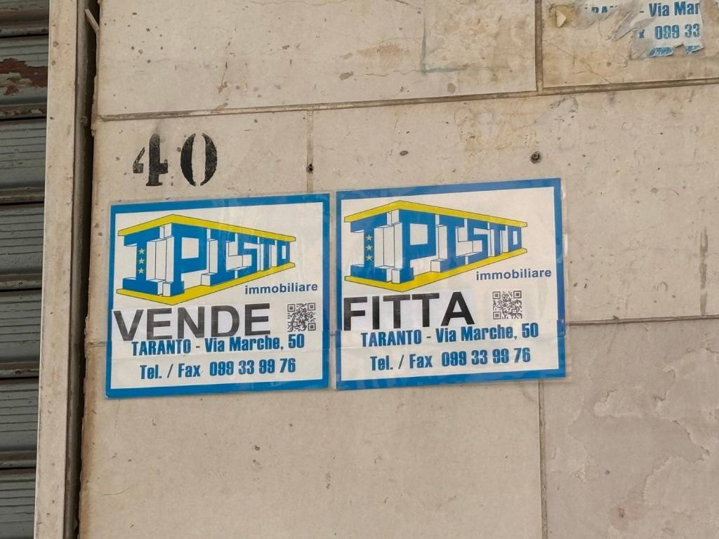 negozio in vendita a Taranto in zona Italia-Montegranaro