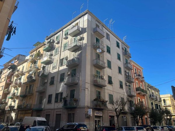 appartamento in vendita a Taranto in zona Tre Carrare-Battisti