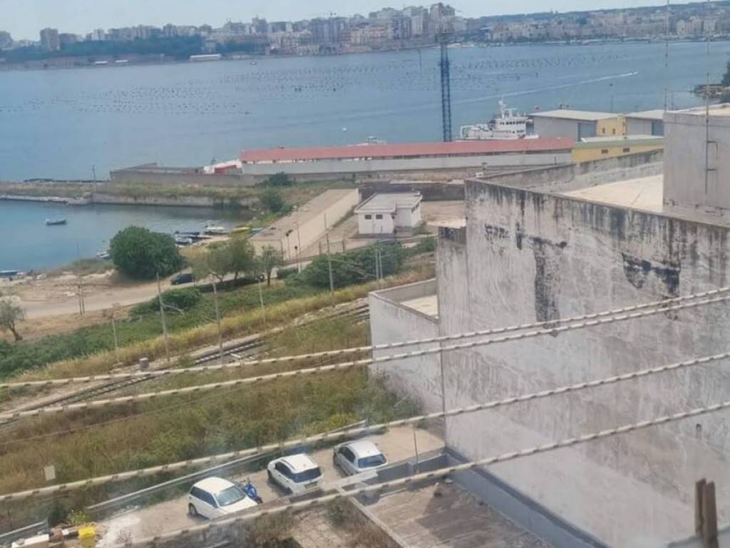 appartamento in vendita a Taranto in zona Lido Azzurro