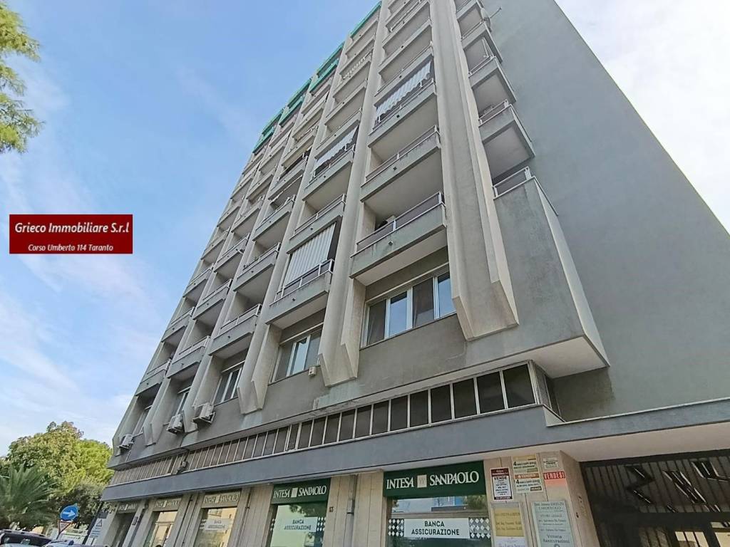 appartamento in vendita a Taranto in zona Tre Carrare-Battisti