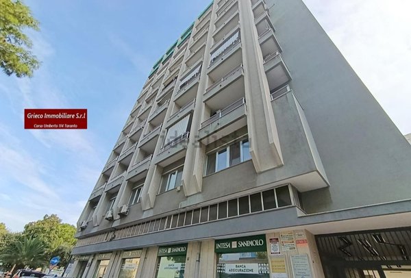 appartamento in vendita a Taranto in zona Tre Carrare-Battisti