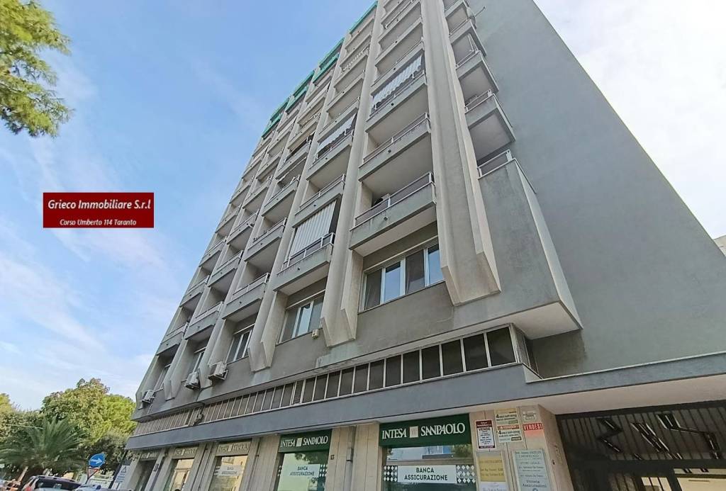 appartamento in vendita a Taranto in zona Tre Carrare-Battisti