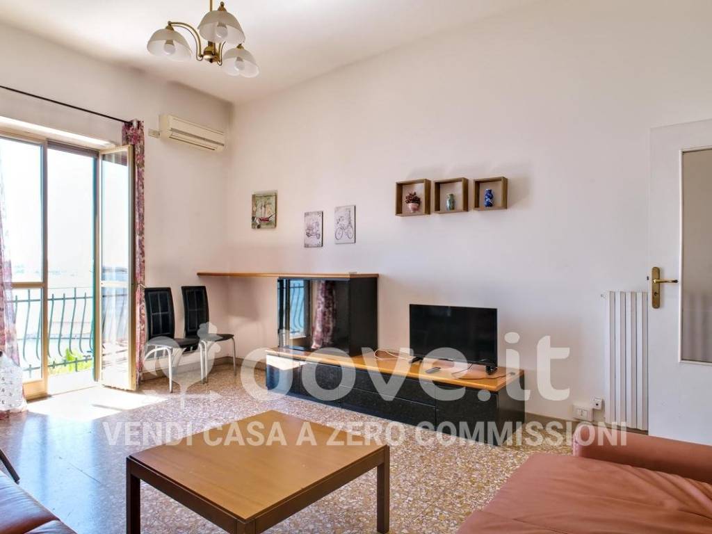 appartamento in vendita a Taranto in zona Tamburi-Croce