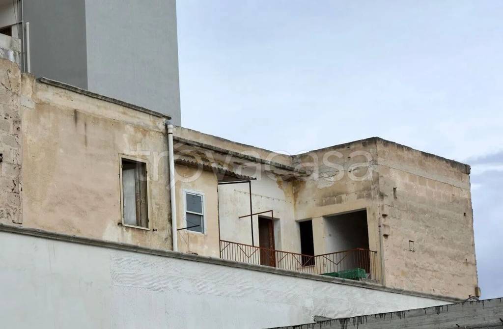 appartamento in vendita a Taranto in zona Solito-Corvisea