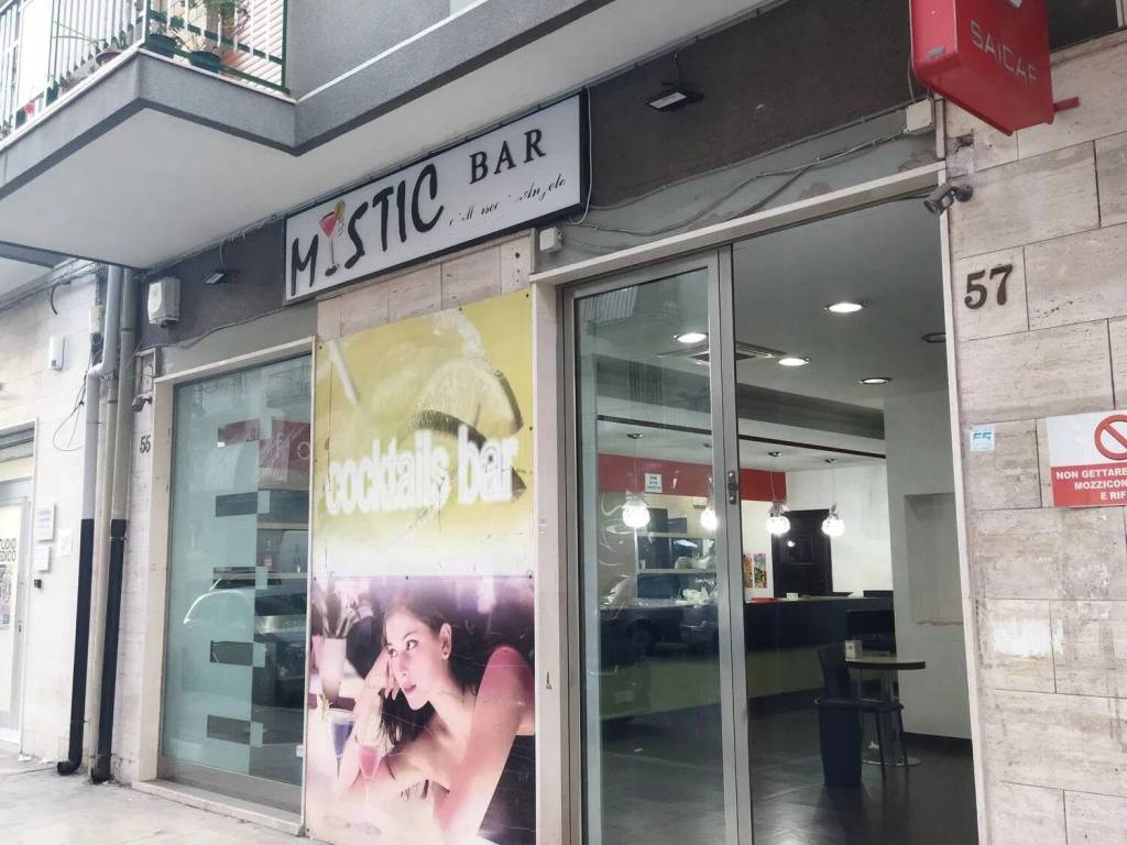 negozio in vendita a Taranto in zona Italia-Montegranaro