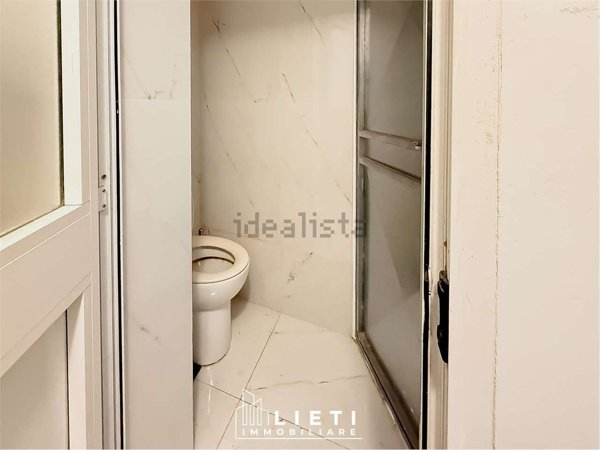locale commerciale in vendita a Taranto in zona Borgo