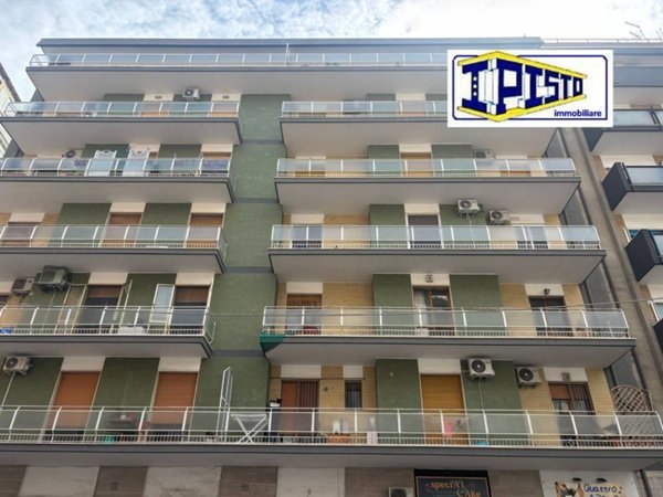 appartamento in vendita a Taranto in zona Tre Carrare-Battisti