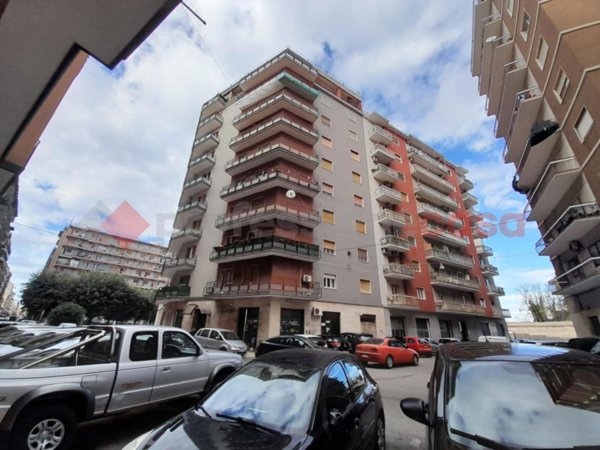 appartamento in vendita a Taranto in zona Tre Carrare-Battisti