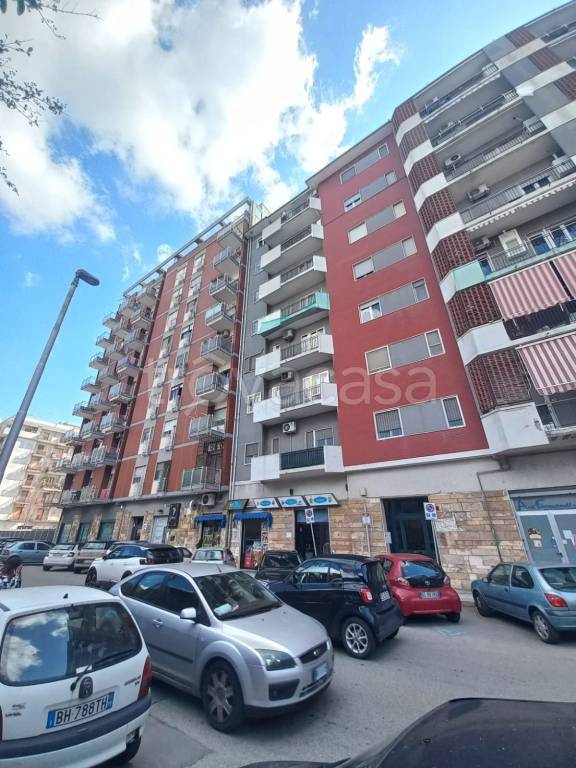 appartamento in vendita a Taranto in zona Tre Carrare-Battisti