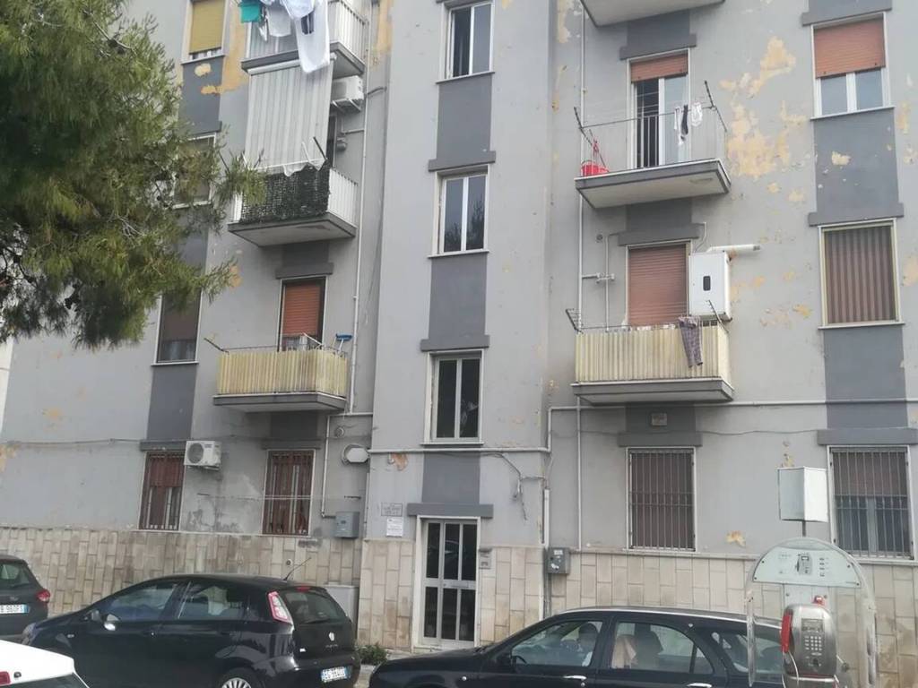appartamento in vendita a Taranto in zona Tre Carrare-Battisti